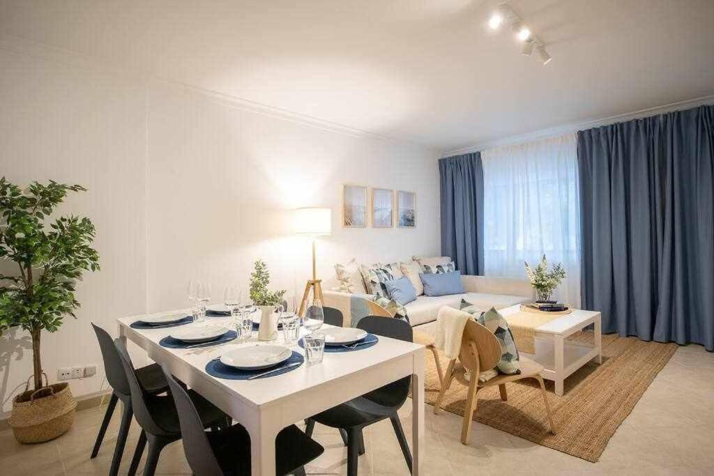 Modern 3Br Apt W/ Lg Terrace, Bbq, Ac & Parking Tavira Buitenkant foto