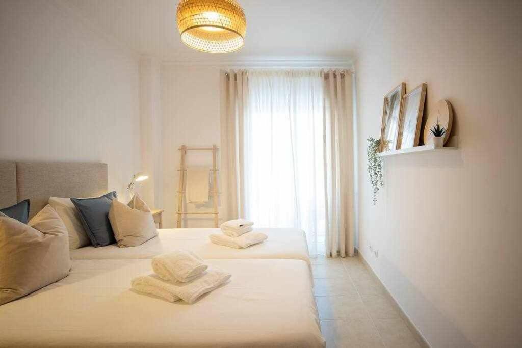 Modern 3Br Apt W/ Lg Terrace, Bbq, Ac & Parking Tavira Buitenkant foto