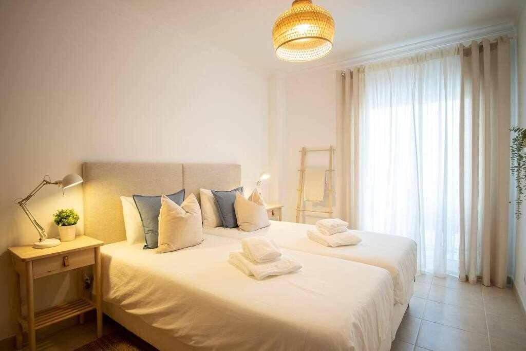 Modern 3Br Apt W/ Lg Terrace, Bbq, Ac & Parking Tavira Buitenkant foto